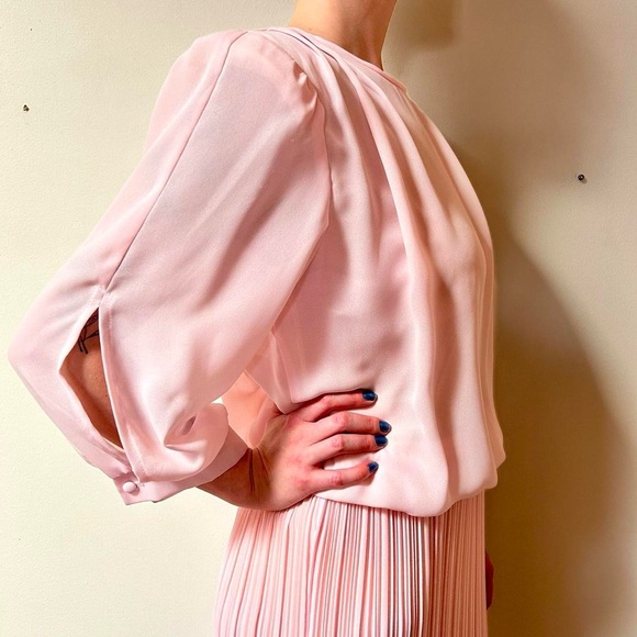 Vintage Pleated Dress - Picture 4 of 6